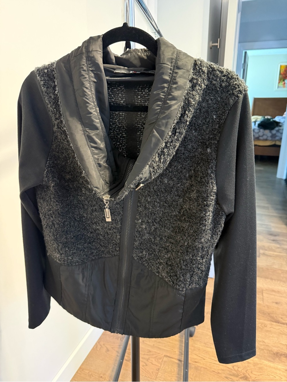 Women's Black Textured Mixed-Media Hooded Jacket